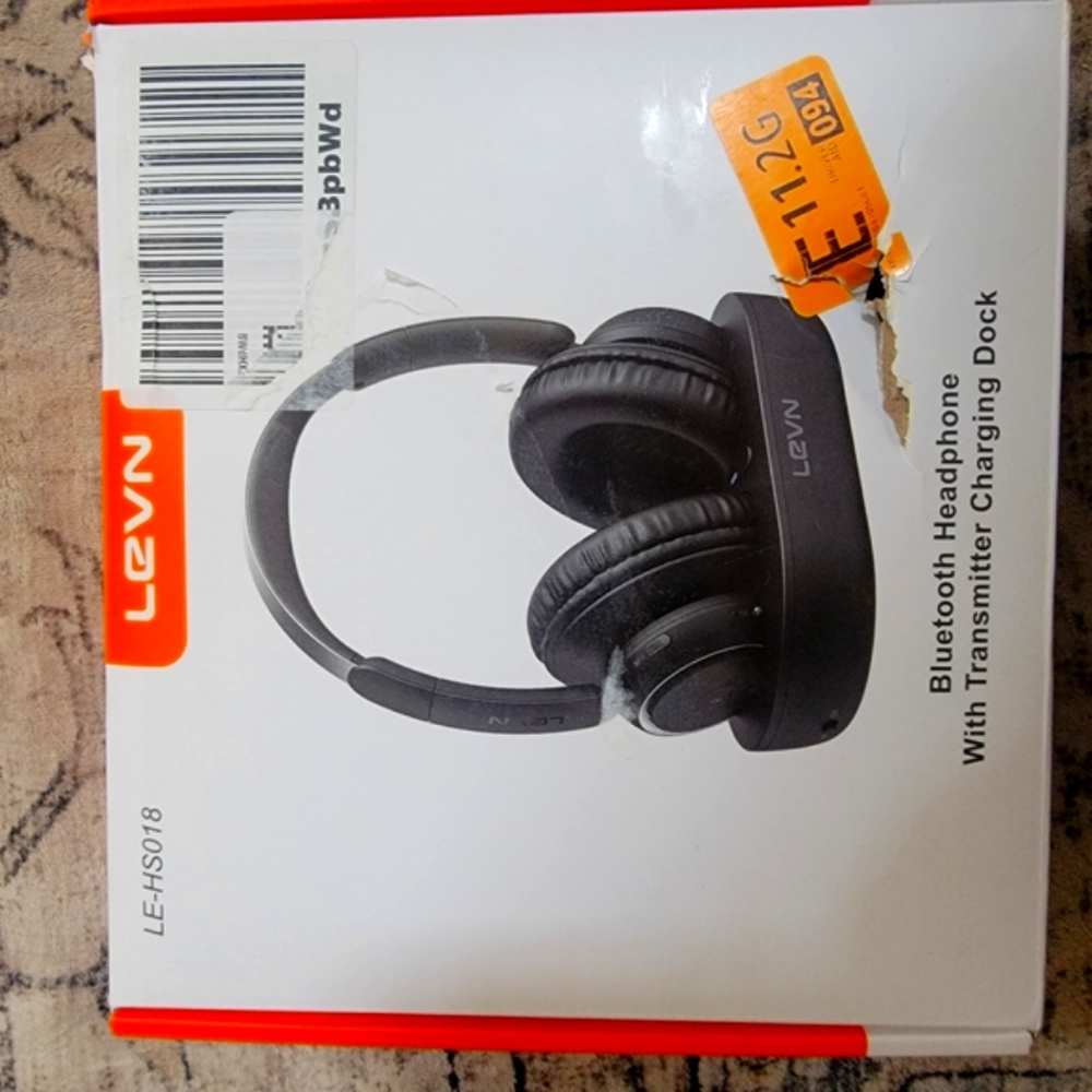 LEVN Black Bluetooth Headphones